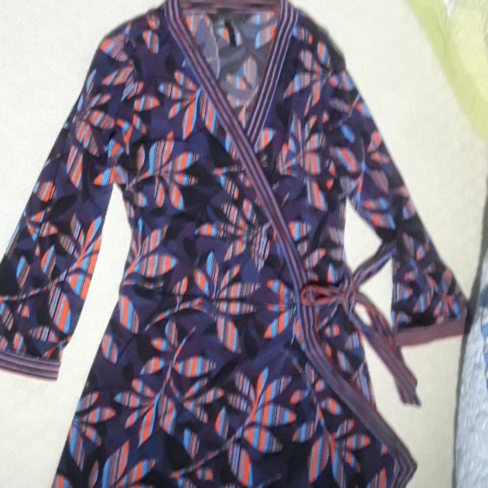 Bcbgmaxazria Adele wrap purple dress